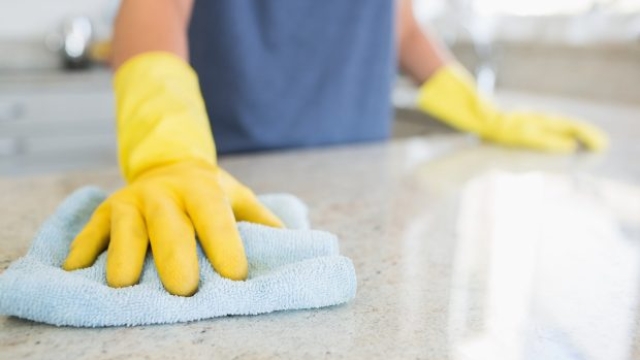 Insider Tips for Outsourcing Your Exterior Cleaning